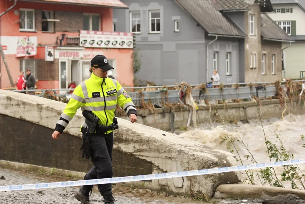 Karolína Ordáňová ve službě při povodních v září roku 2024 Karolína Ordáňová ve službě při povodních v září roku 2024